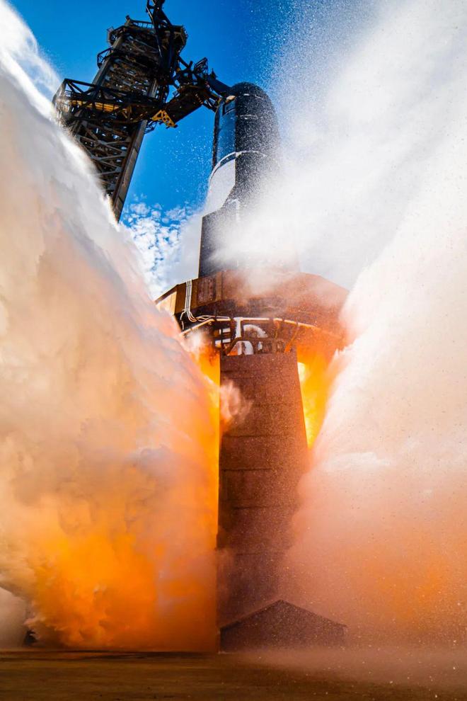 S37全引擎轰鸣星舰第十飞前的地面巨响